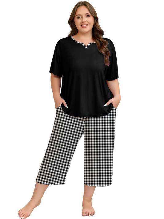 FEREMO Plus Size Women's Pajama Set Short Sleeve Shirt and Capri Pants Sleepwear Pjs Sets with Pockets
