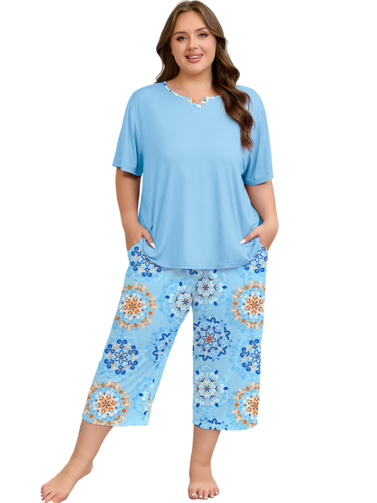 FEREMO Plus Size Women's Pajama Set Short Sleeve Shirt and Capri Pants Sleepwear Pjs Sets with Pockets